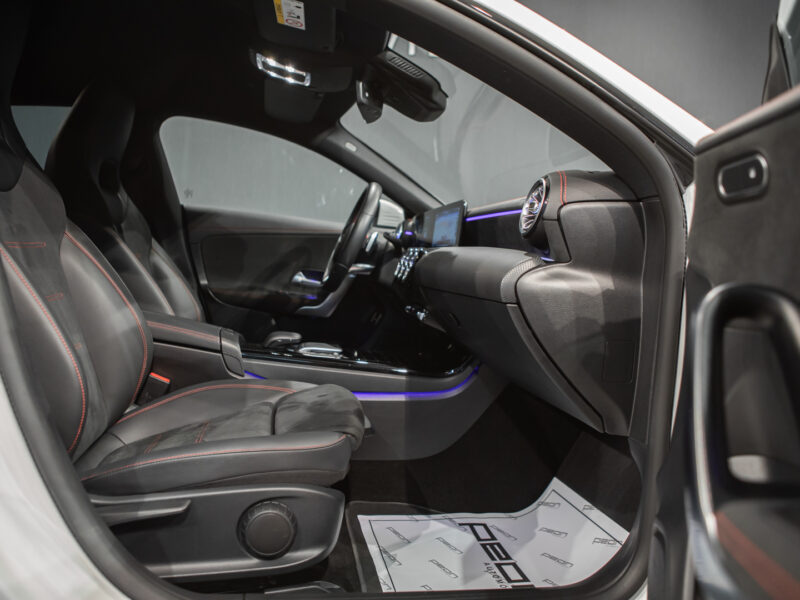 Mercedes-Benz CLA Shooting Brake 200 7G AMG