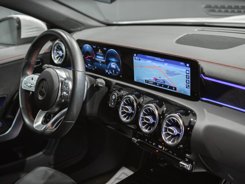 Mercedes-Benz CLA Shooting Brake 200 7G AMG