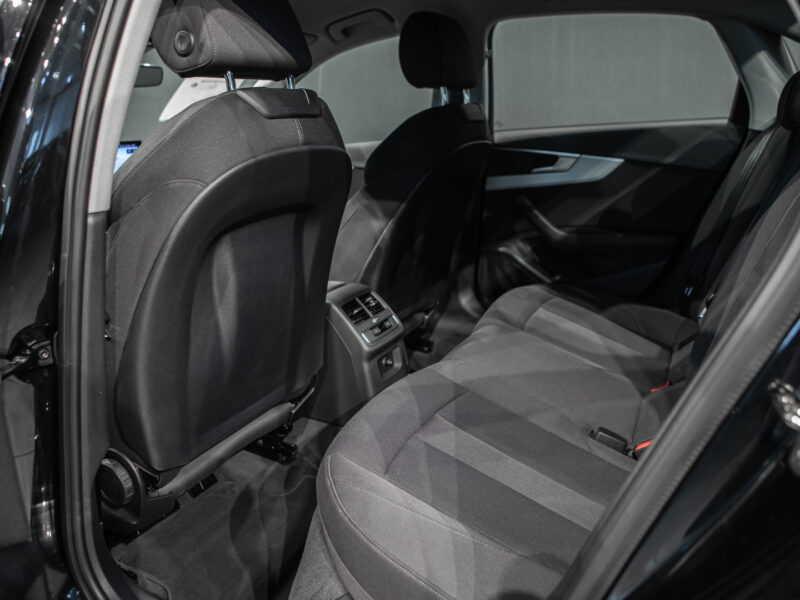 Audi A4 35 TDI S-Line S-Tronic