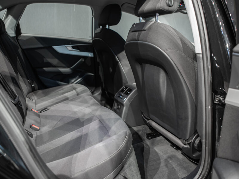 Audi A4 35 TDI S-Line S-Tronic