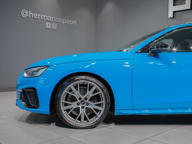 Audi A4 Avant 35 TDI Black Line S-T