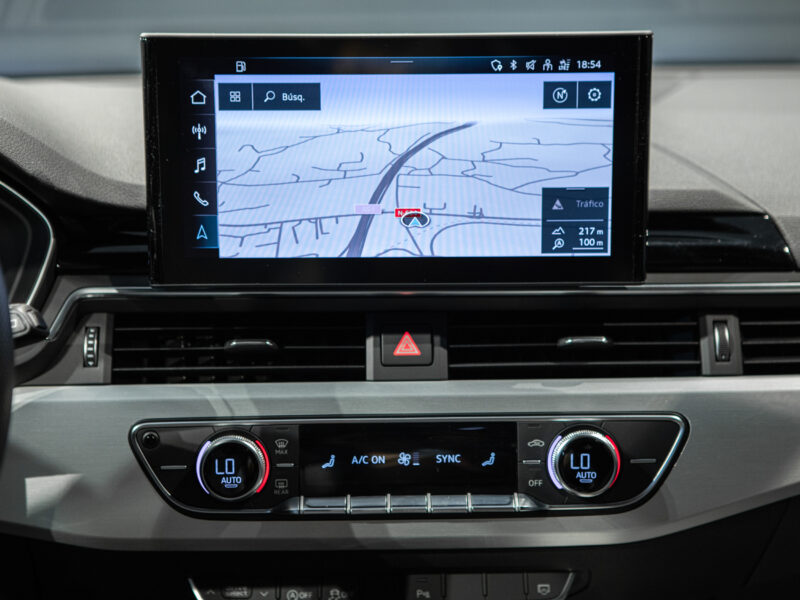 Audi A4 Avant 35 TDI Black Line S-T