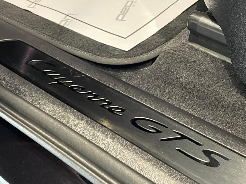 Porsche Cayenne Coupe GTS