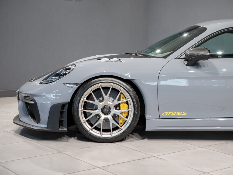 Porsche 718 Cayman GT4 RS