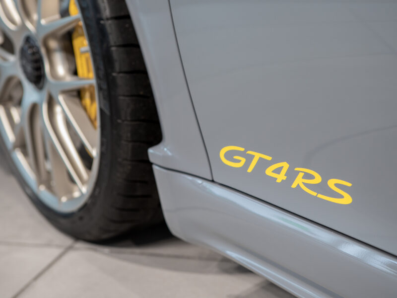 Porsche 718 Cayman GT4 RS
