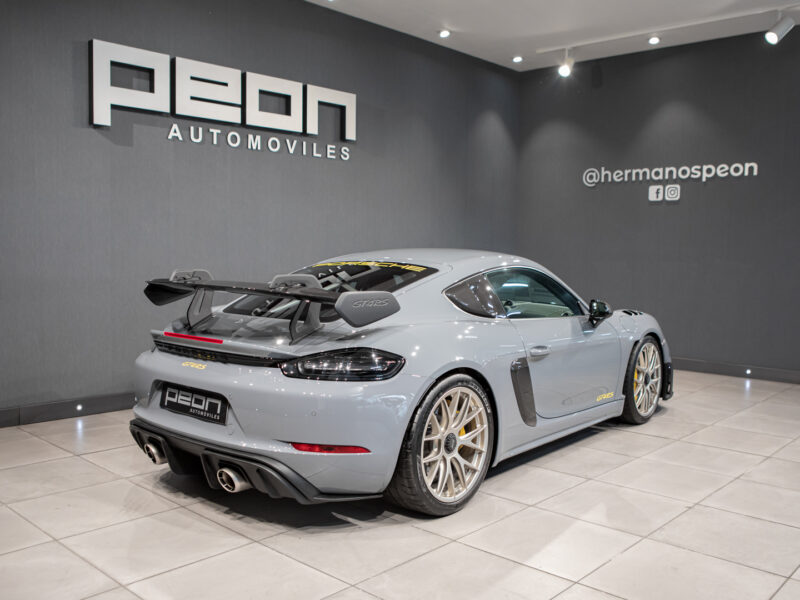 Porsche 718 Cayman GT4 RS