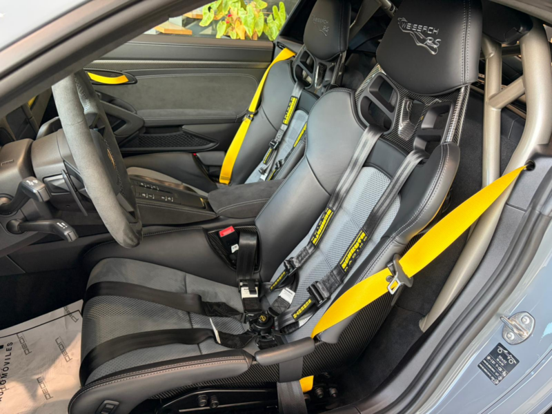 Porsche 718 Cayman GT4 RS