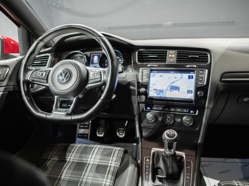 Volkswagen Golf VII GTD 3p
