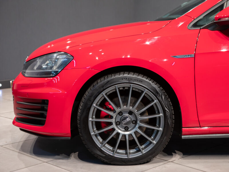 Volkswagen Golf VII GTD 3p
