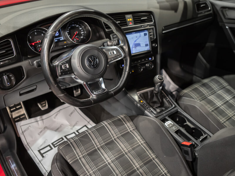 Volkswagen Golf VII GTD 3p