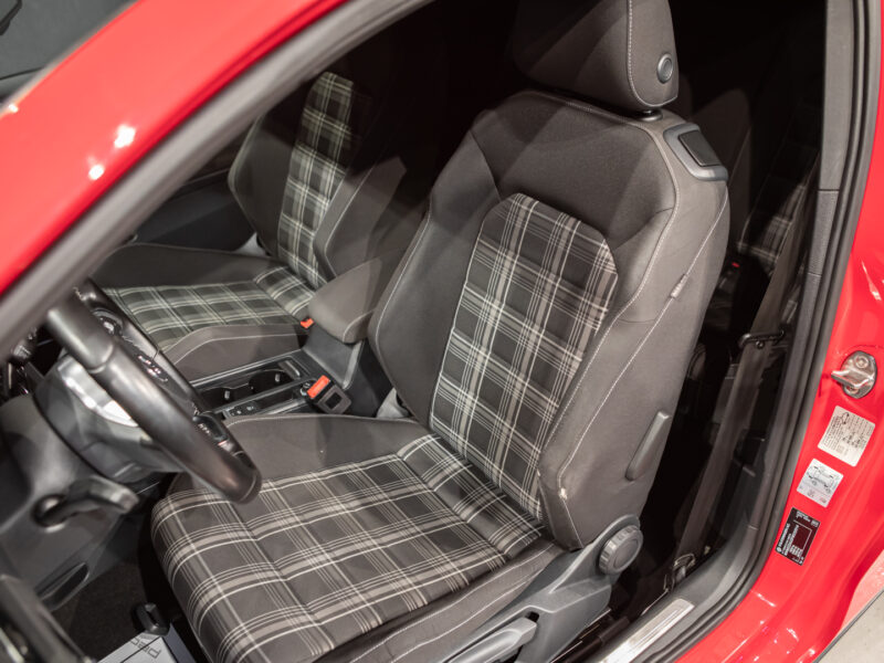 Volkswagen Golf VII GTD 3p
