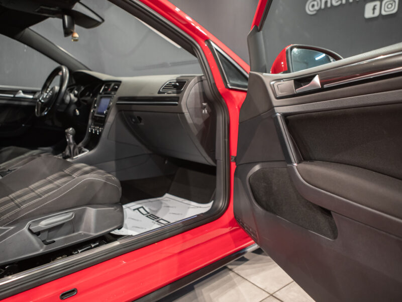 Volkswagen Golf VII GTD 3p