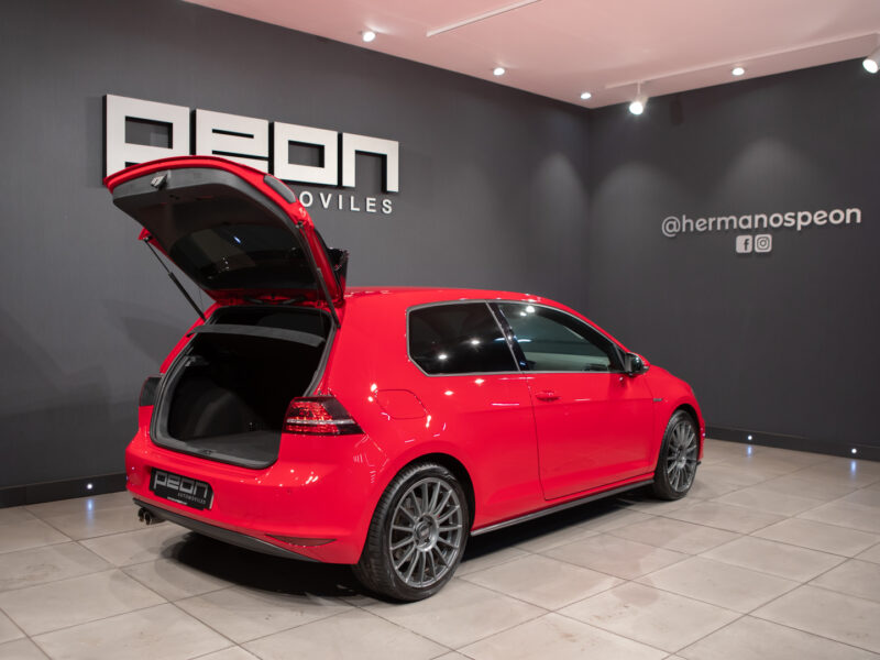Volkswagen Golf VII GTD 3p