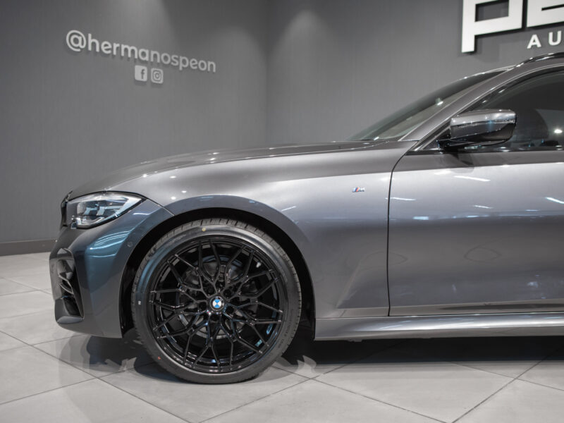 BMW 320d Touring xDrive M-Sport