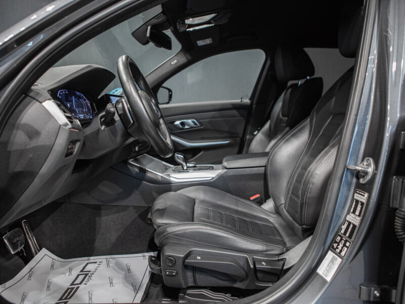 BMW 320d Touring xDrive M-Sport