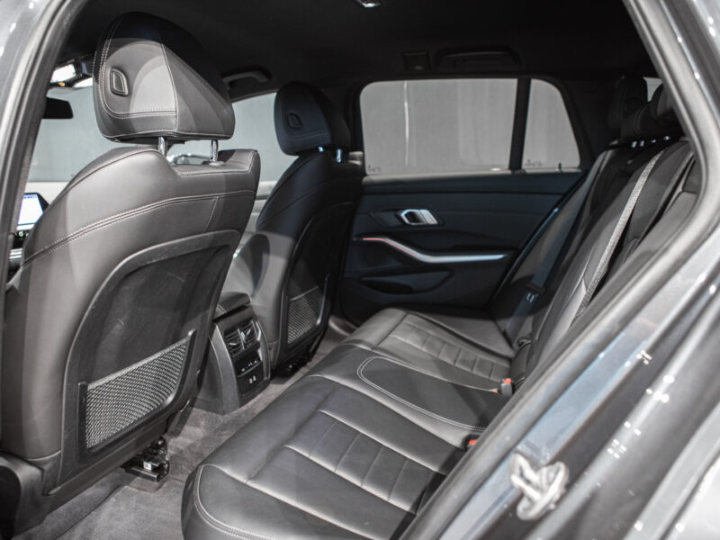 BMW 320d Touring xDrive M-Sport