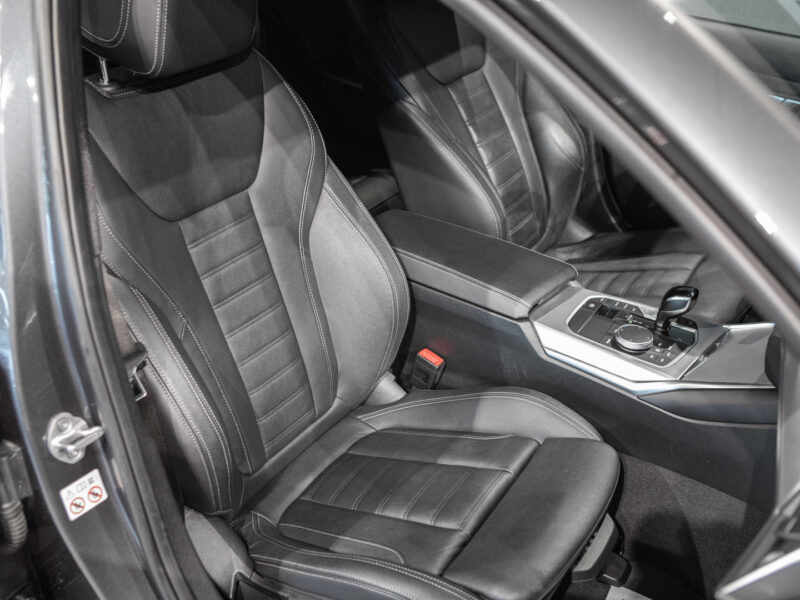 BMW 320d Touring xDrive M-Sport