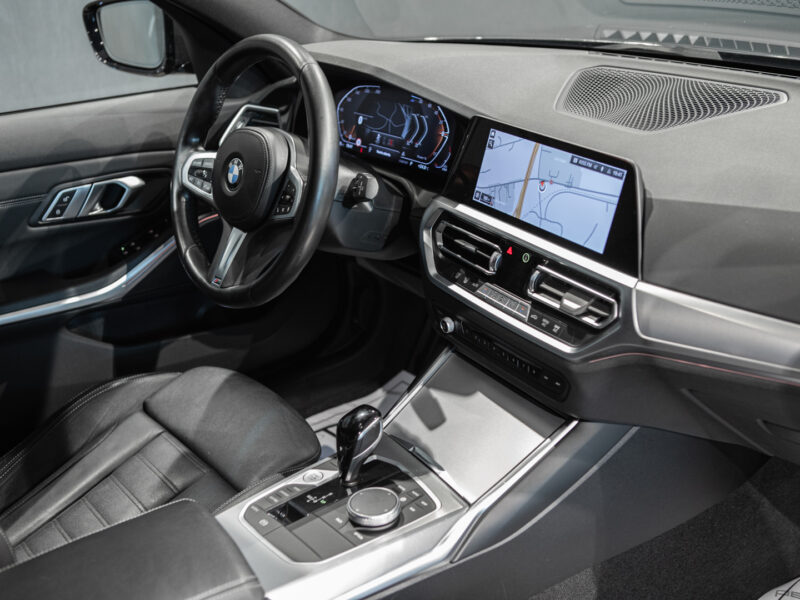 BMW 320d Touring xDrive M-Sport