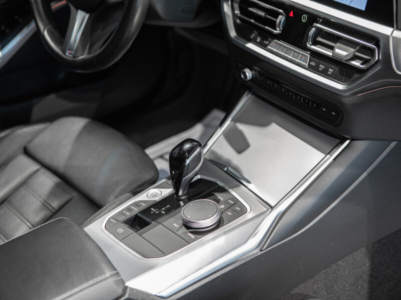 BMW 320d Touring xDrive M-Sport
