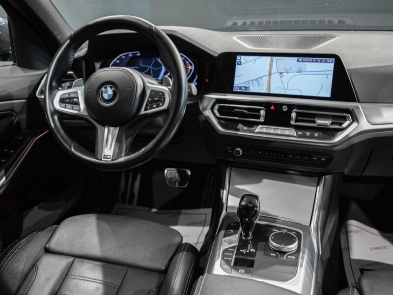 BMW 320d Touring xDrive M-Sport