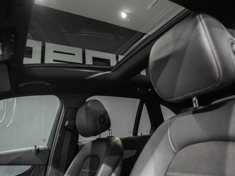 Mercedes-Benz GLC 200 4M 9G AMG