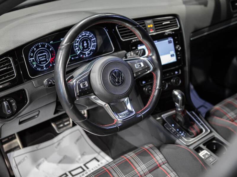 VW Golf 7.5 GTI Performance DSG7 5p
