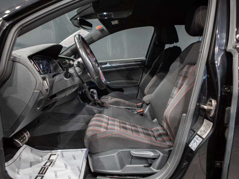 VW Golf 7.5 GTI Performance DSG7 5p