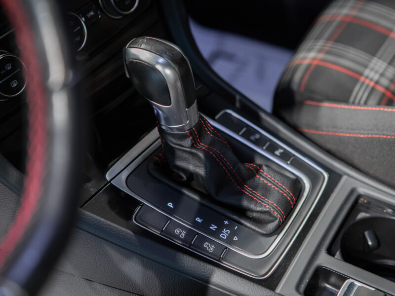 VW Golf 7.5 GTI Performance DSG7 5p