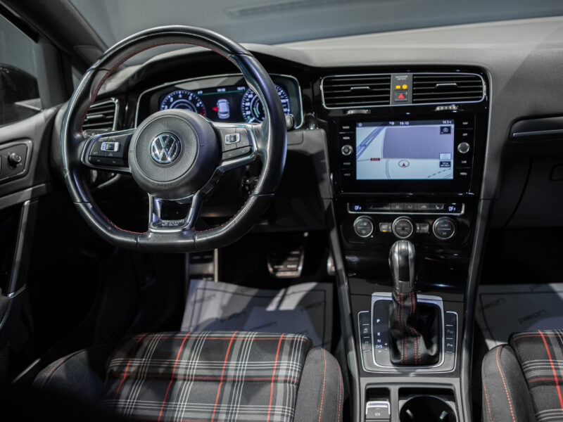 VW Golf 7.5 GTI Performance DSG7 5p