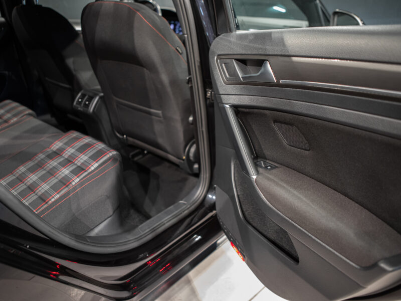 VW Golf 7.5 GTI Performance DSG7 5p