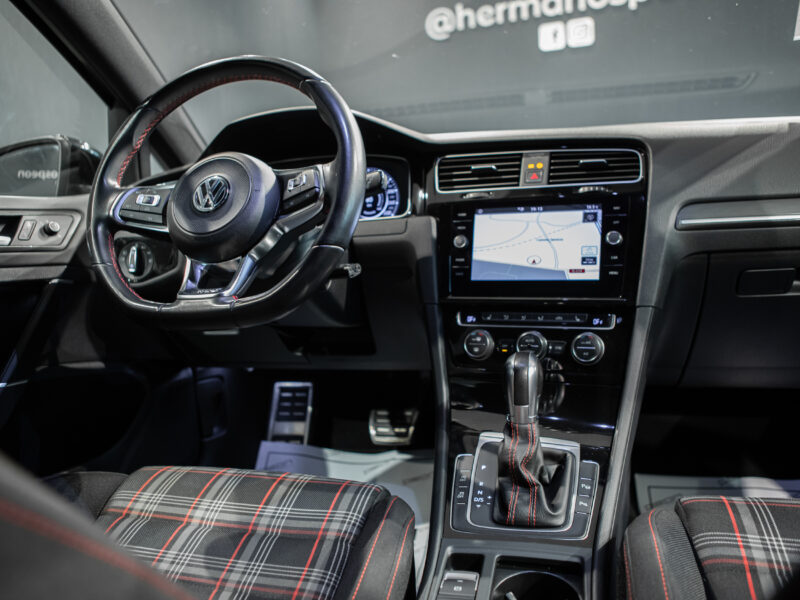 VW Golf 7.5 GTI Performance DSG7 5p