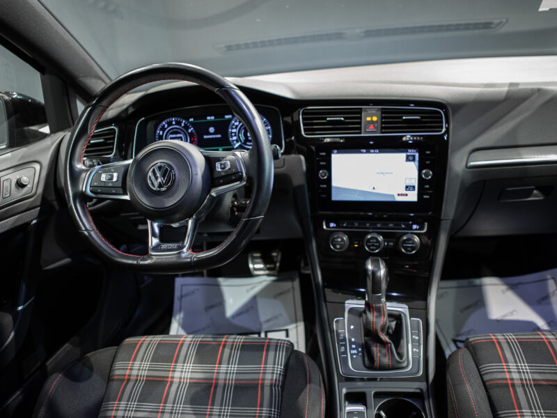 VW Golf 7.5 GTI Performance DSG7 5p