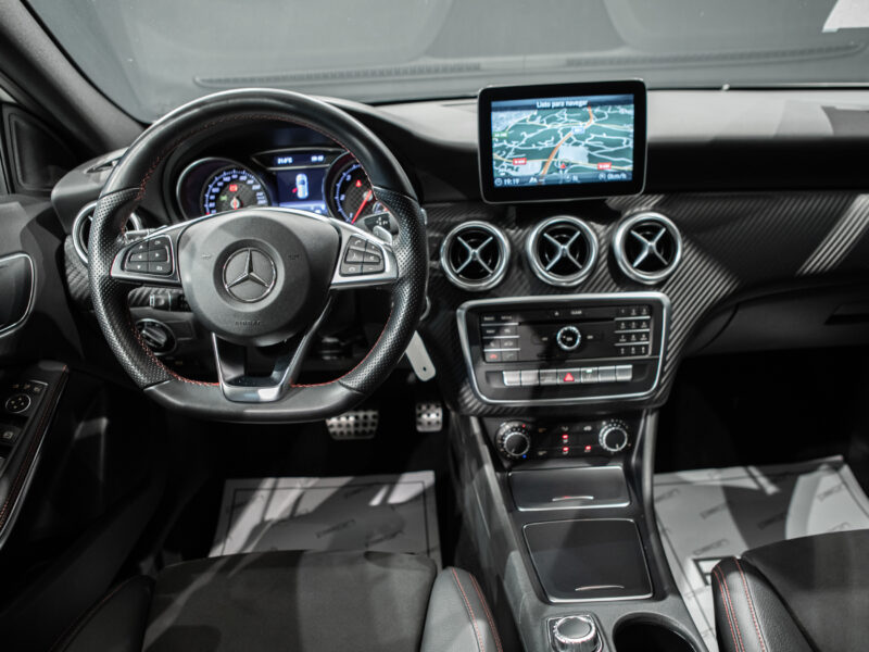 Mercedes-Benz A 200d 7G AMG