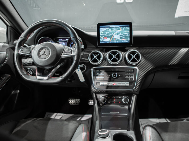Mercedes-Benz A 200d 7G AMG