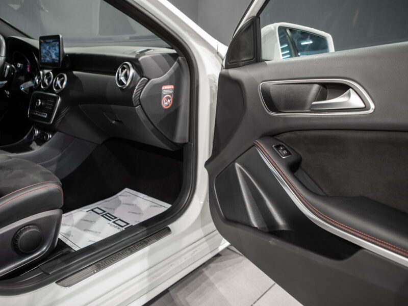 Mercedes-Benz A 200d 7G AMG