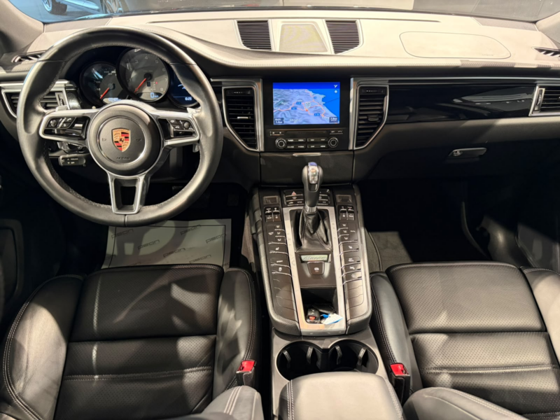 Porsche Macan S