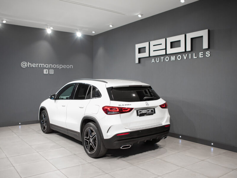 Mercedes-Benz GLA 200d 8G AMG