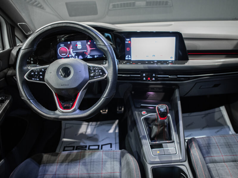 Volkswagen Golf GTI 5p