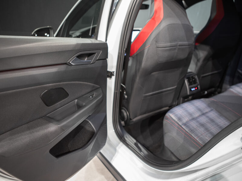 Volkswagen Golf GTI 5p
