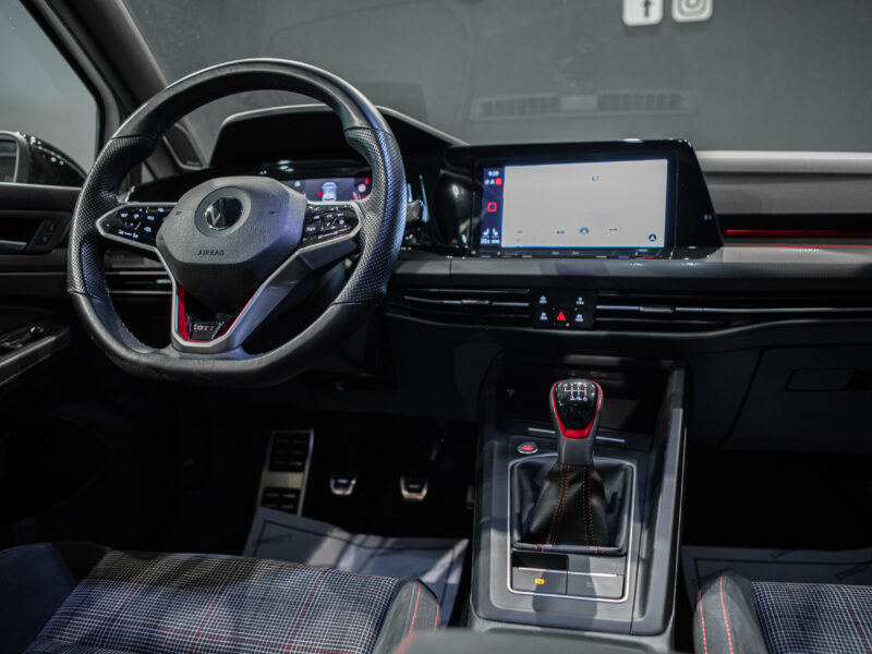 Volkswagen Golf GTI 5p
