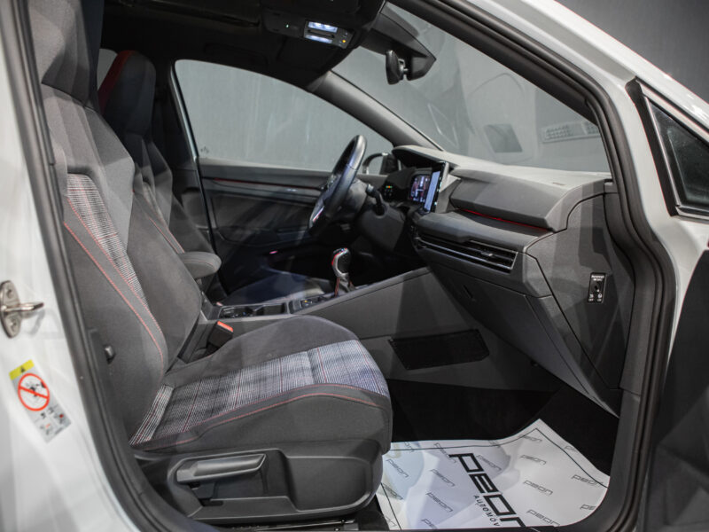 Volkswagen Golf GTI 5p