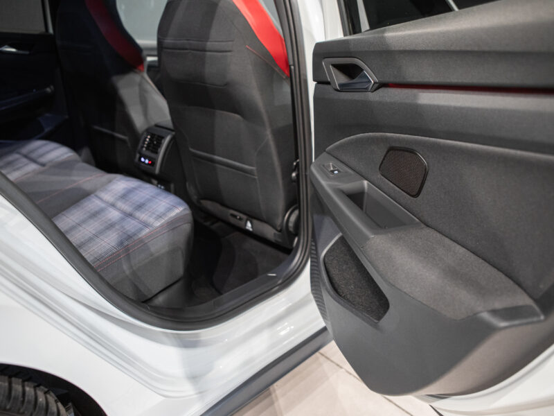 Volkswagen Golf GTI 5p