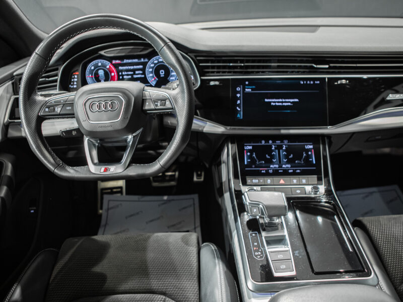 Audi Q8 45 TDI Tiptronic Q. Black Line