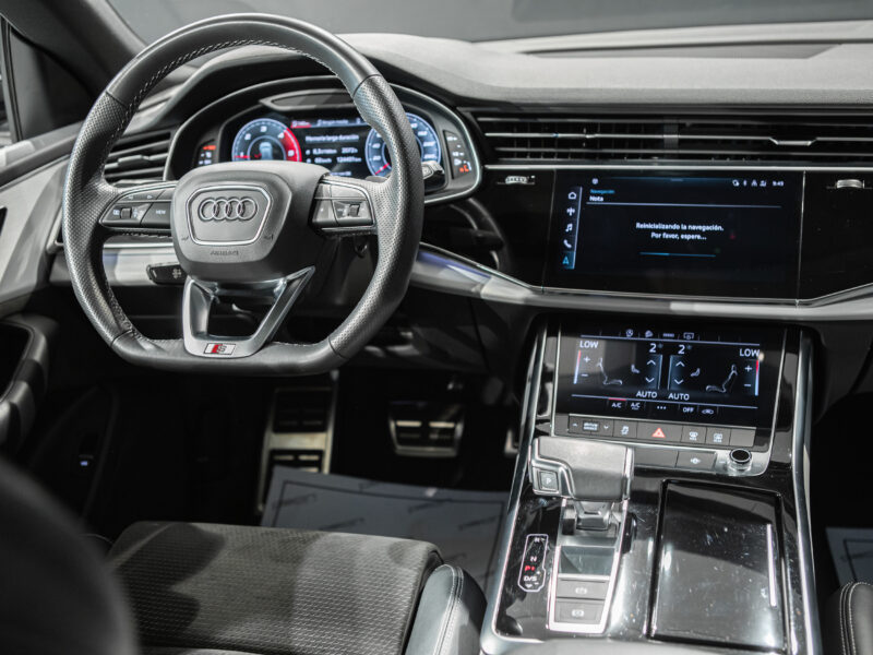 Audi Q8 45 TDI Tiptronic Q. Black Line