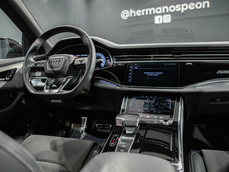 Audi Q8 45 TDI Tiptronic Q. Black Line