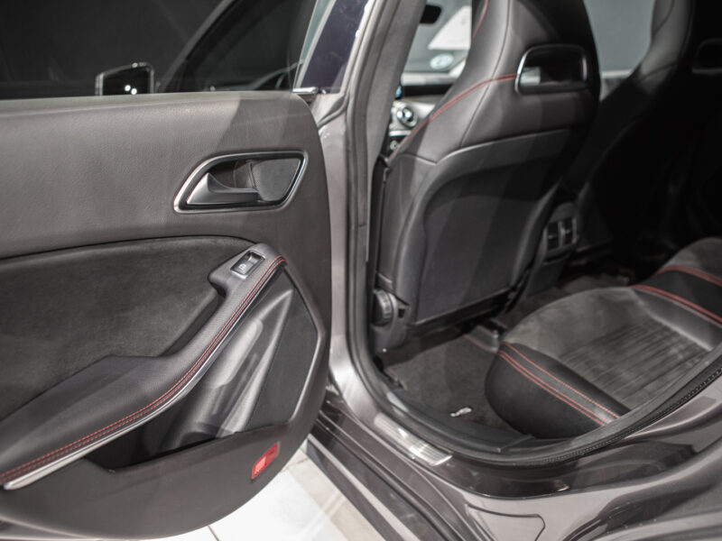 MB CLA Shooting Brake 200d 7G AMG