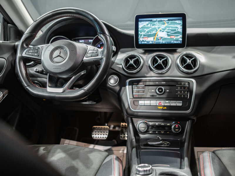 MB CLA Shooting Brake 200d 7G AMG