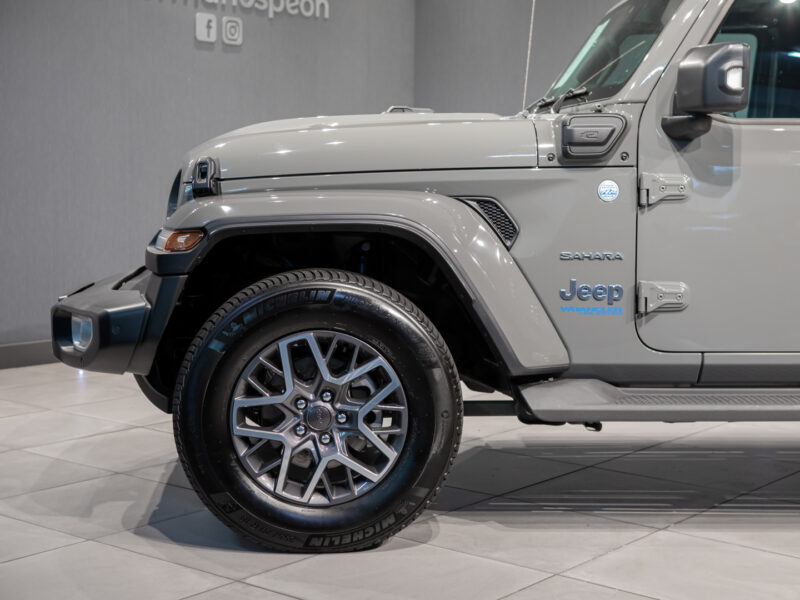 Jeep Wrangler 5p Sahara 4xe 8ATX