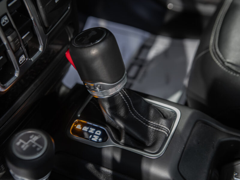 Jeep Wrangler 5p Sahara 4xe 8ATX