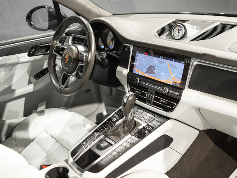 Porsche Macan 2.0i